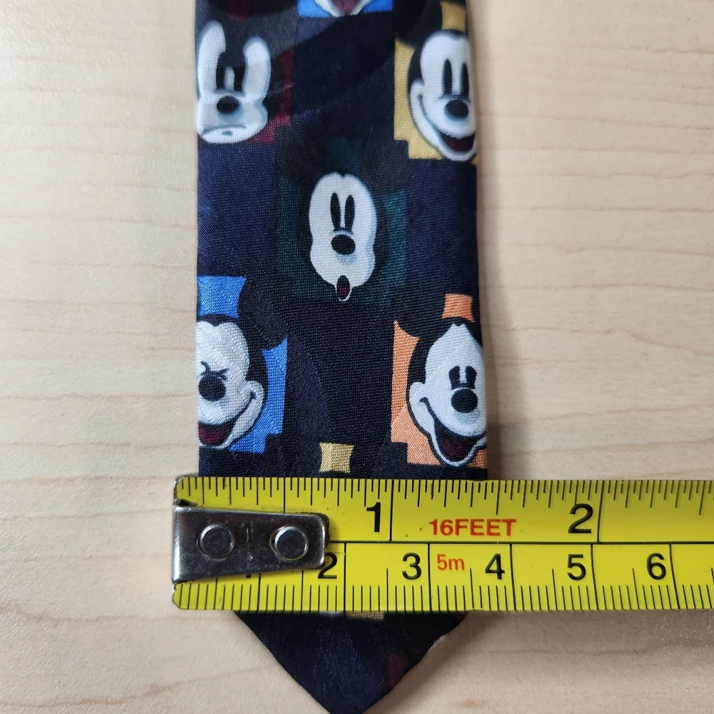 Disney Mickey,‎ Inc. 100% SILK Mickey Mouse Tie